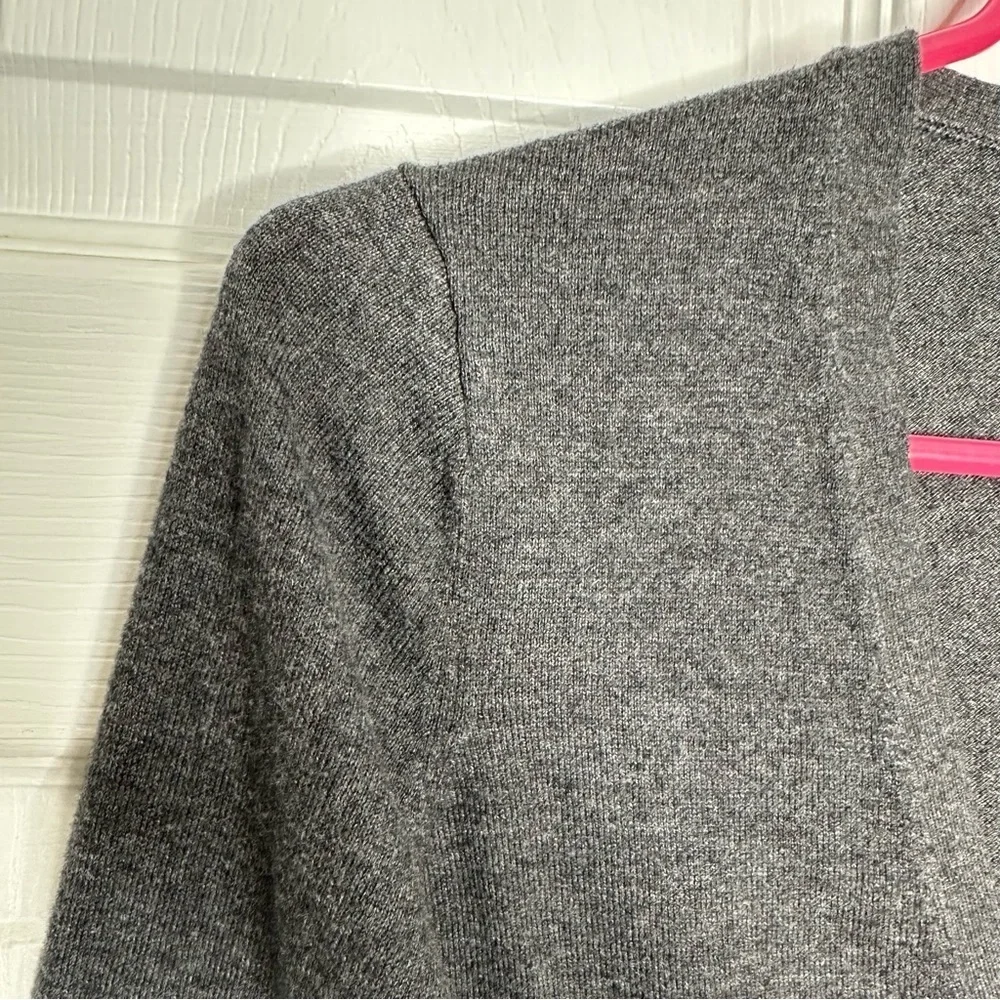 Old Navy Cardigan Grey Size Medium - Picture 4 of 16